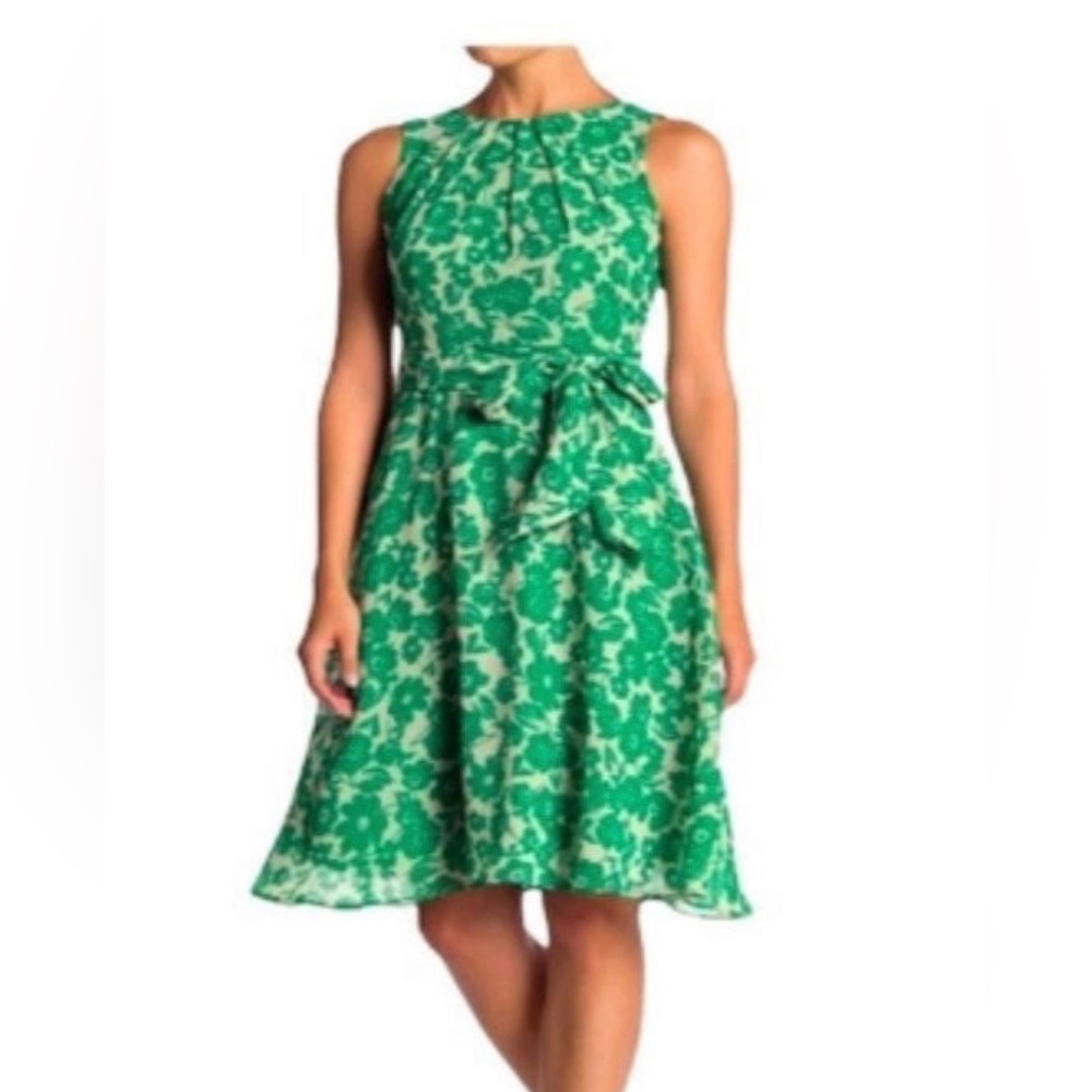 Eliza J Green Blossoming Floral Sleeveless Pleated